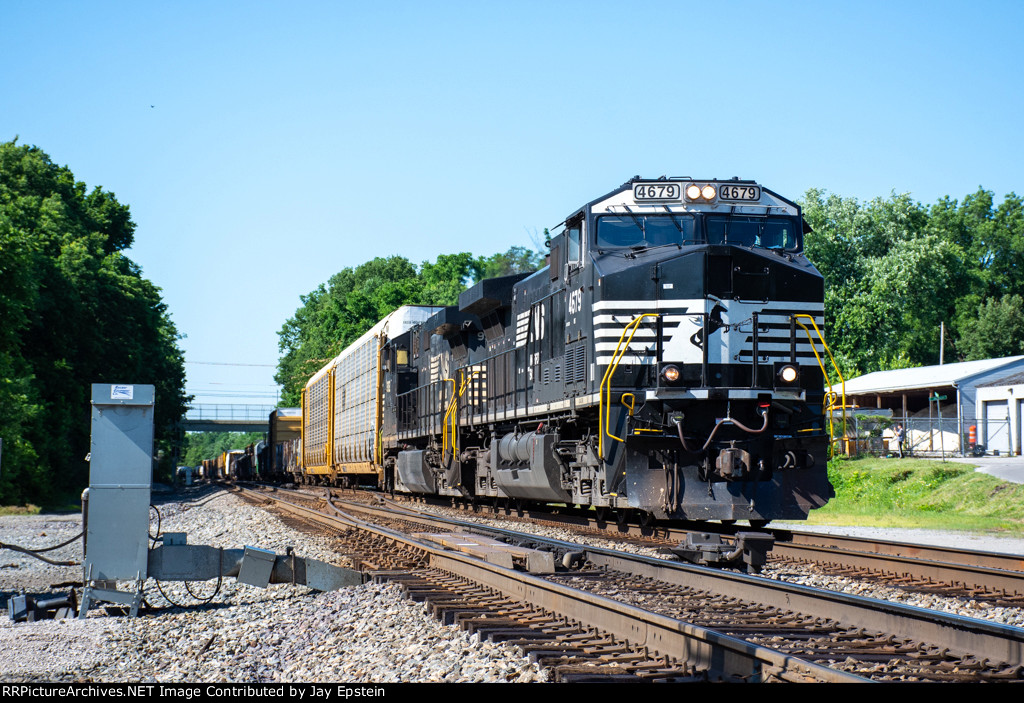 A northbound manifest shatters a quiet Saturday morning in Georgetown 